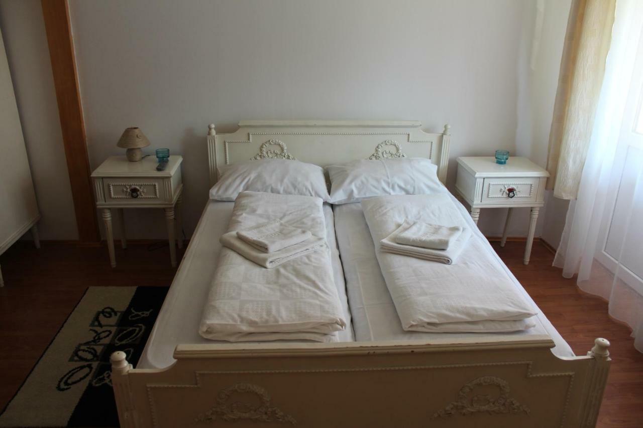American Dream Simon Luaran gambar